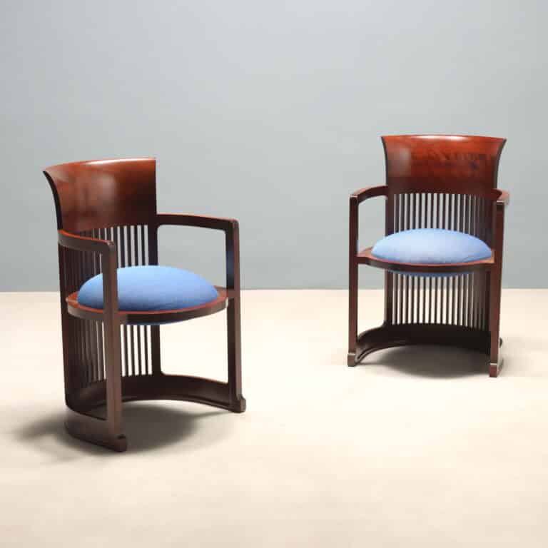 Due Poltrone Cassina by Frank Lloyd Wright