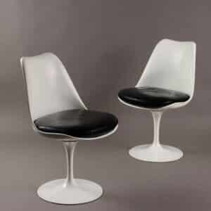 Sedie 'Tulip' by Eero Saarinen per Knoll