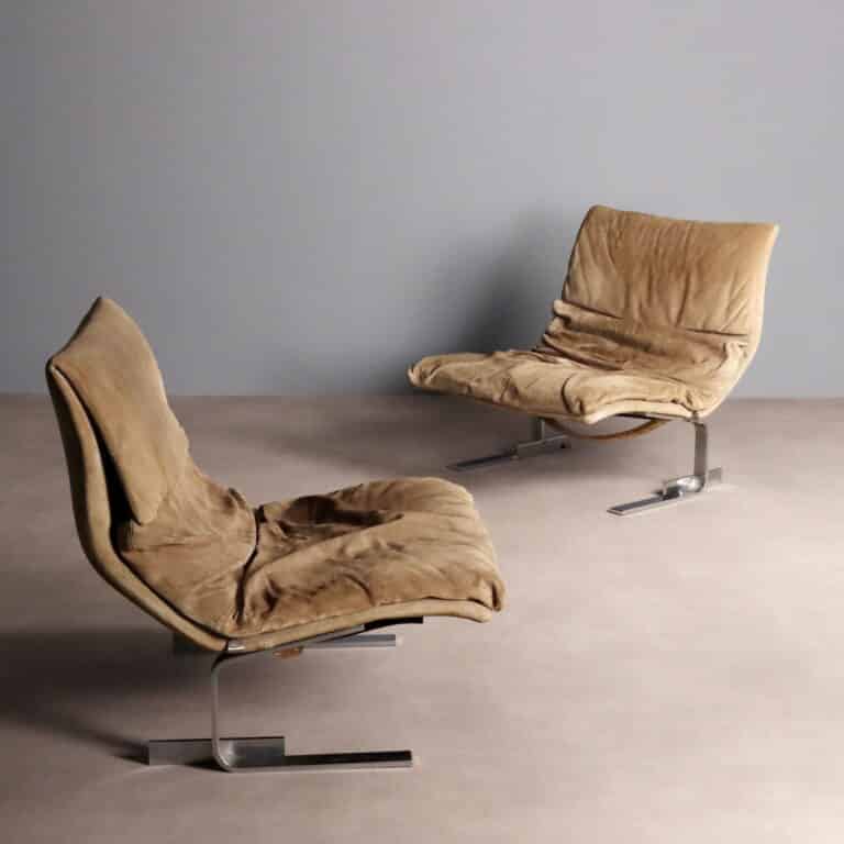 Due Poltrone 'Onda' Saporiti Italia