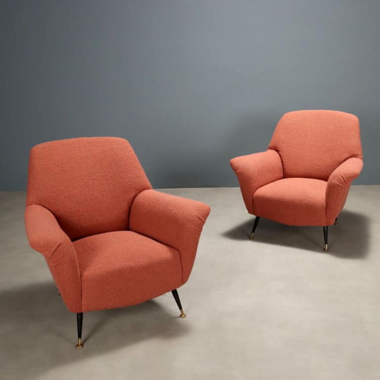 Due Poltrone anni '60 color salmone