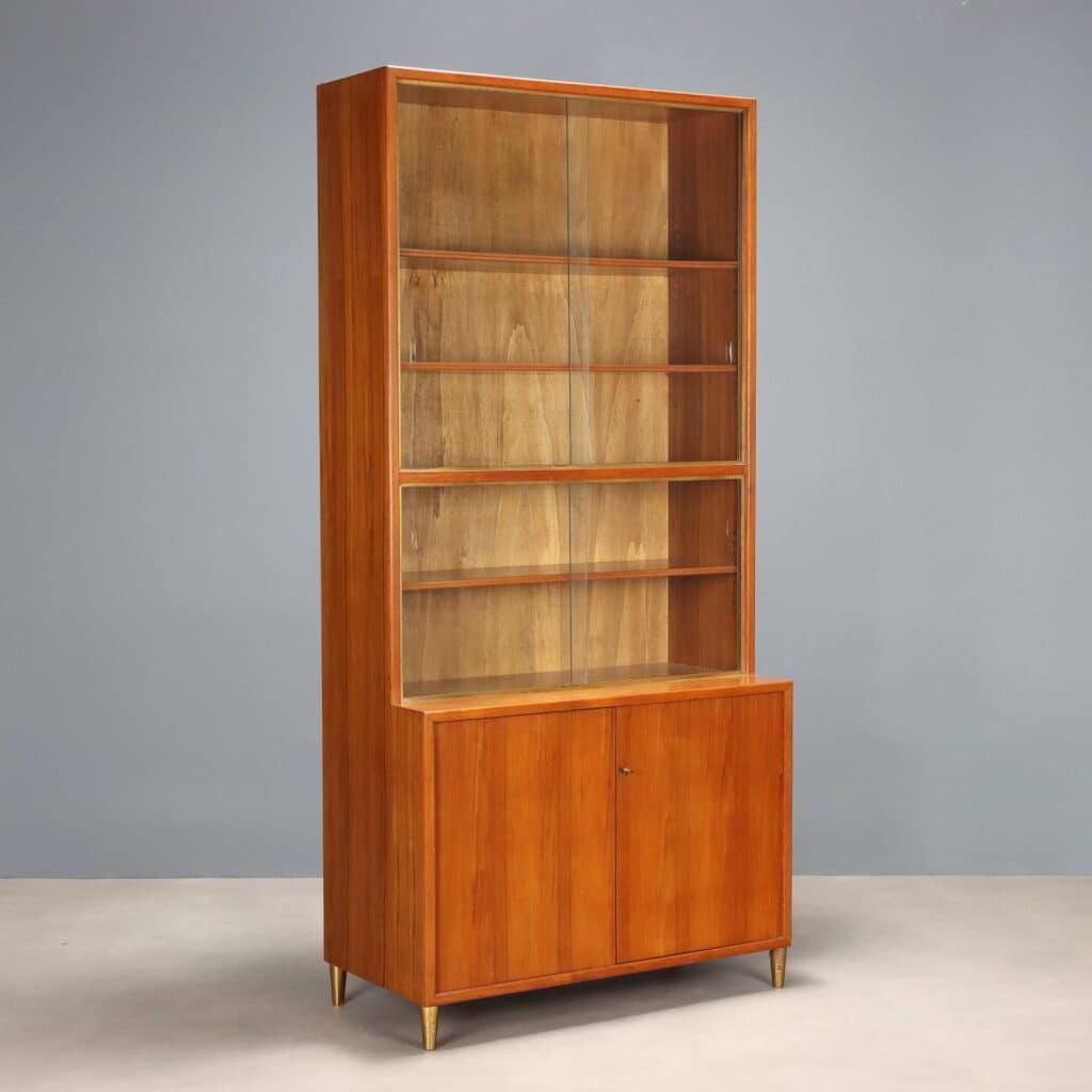 Libreria con vetrina anni '60