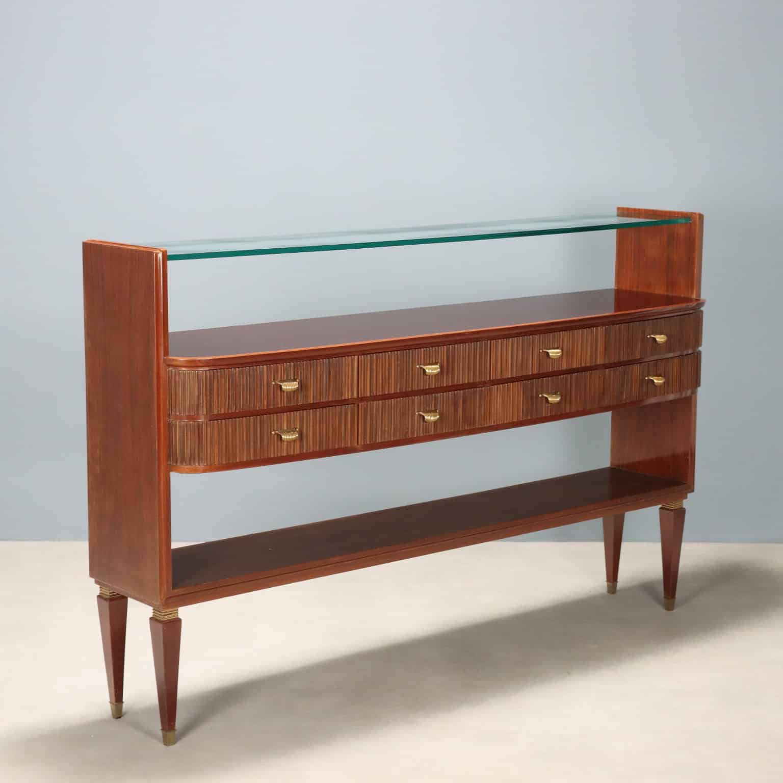 Arredo anni '50 di manifattura italiana