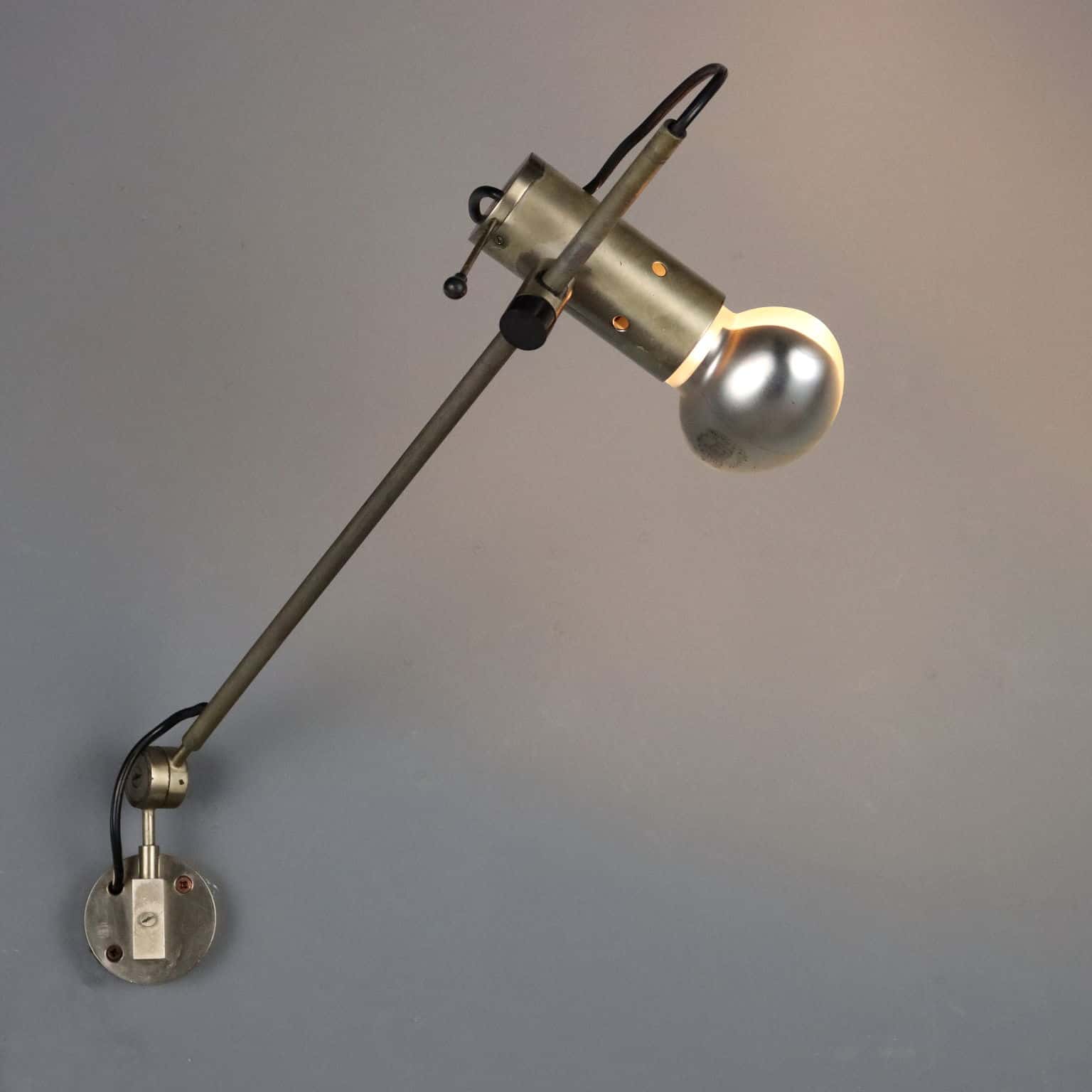 Lampada modello '194' by Tito Agnoli