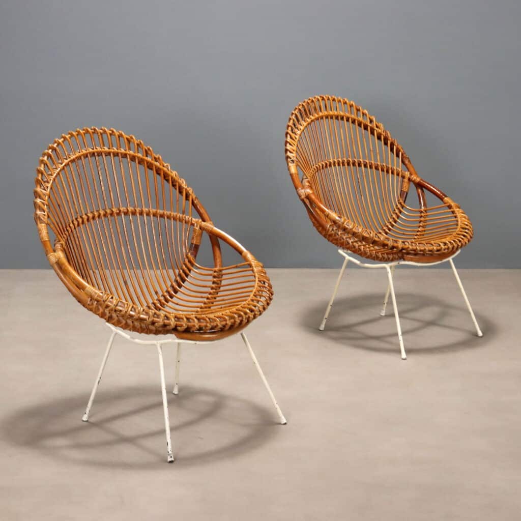 Due Poltroncine vintage in vimini e bamb&ugrave;