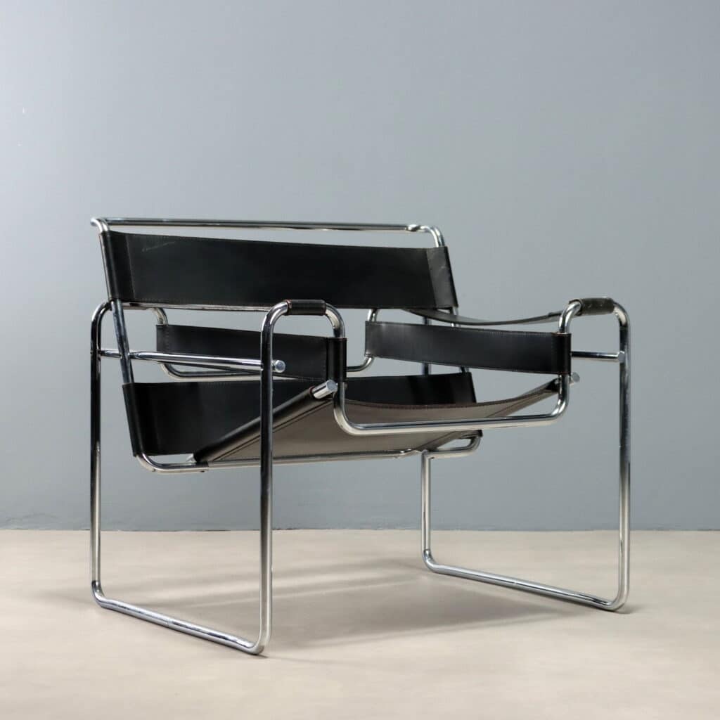 Poltrona 'Wassily' by Marcel Breuer