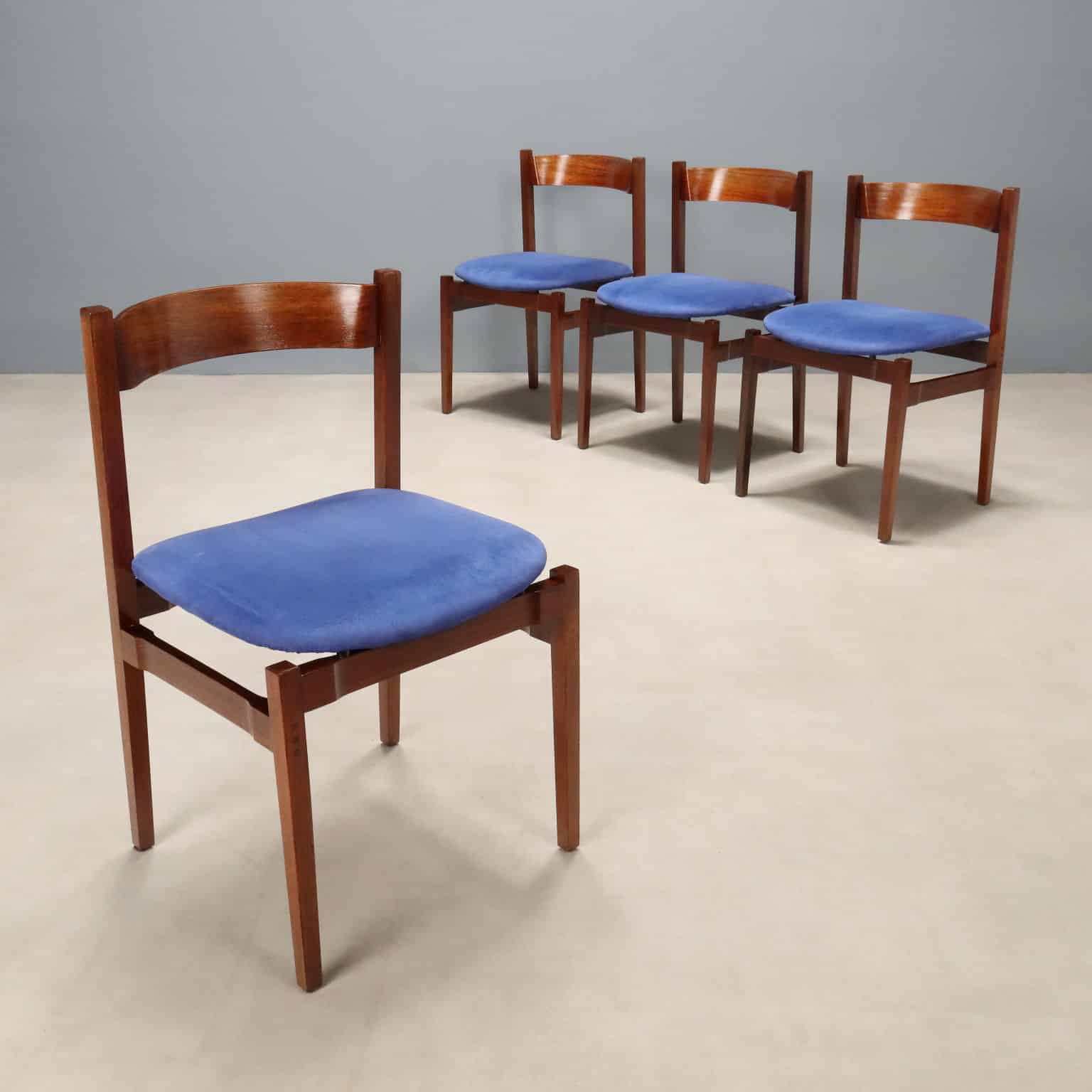 Sedie '101' by Gianfranco Frattini per Cassina