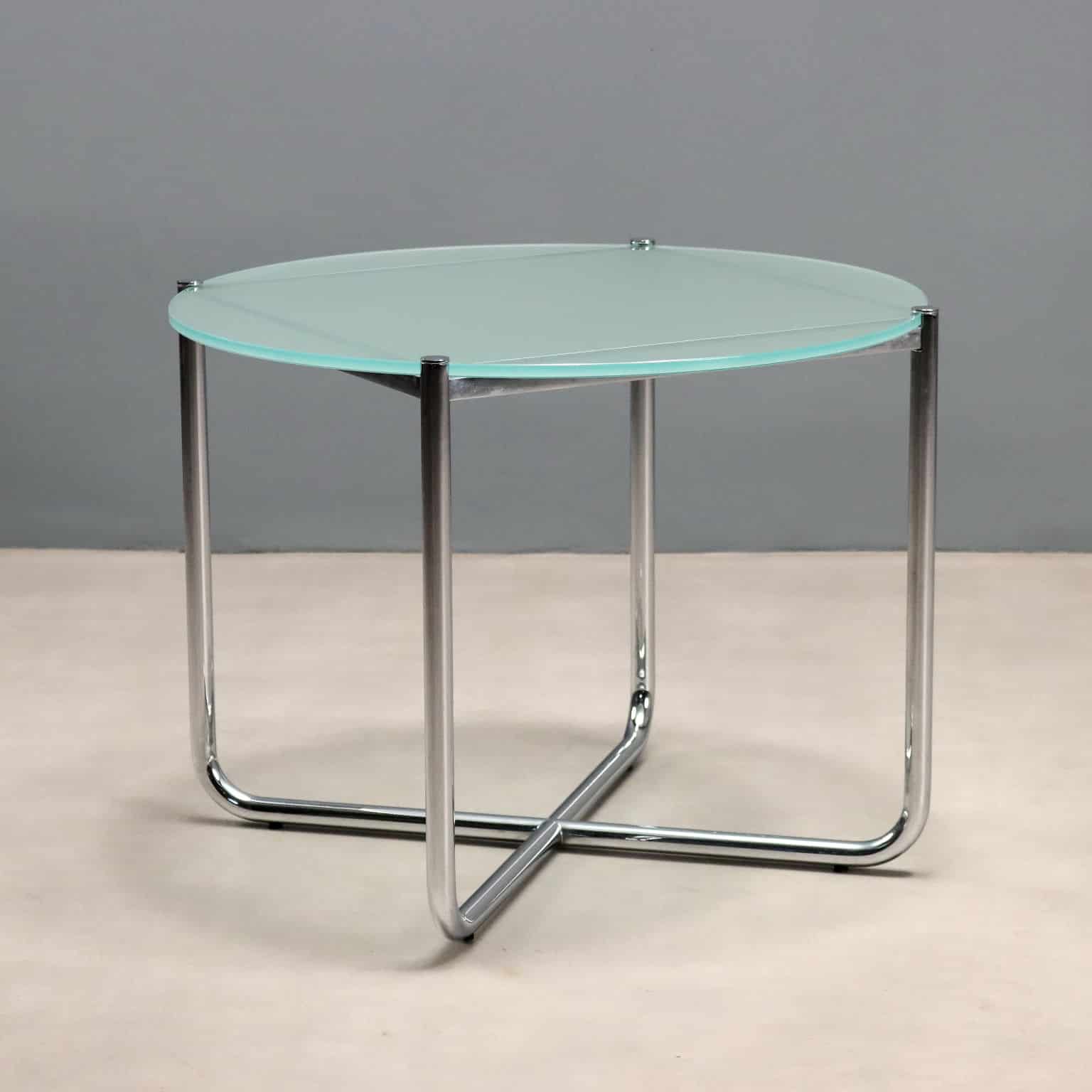 Tavolino 'E01M' by Knoll