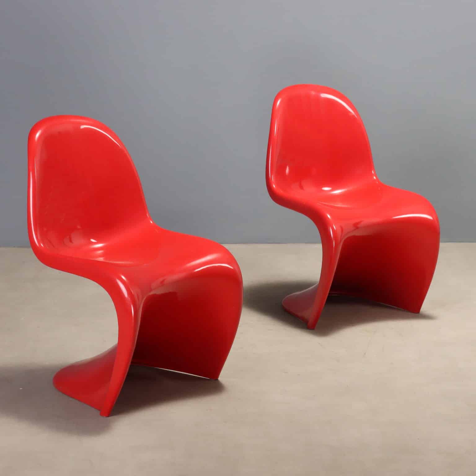 Due 'Panton Chair' by Herman Miller