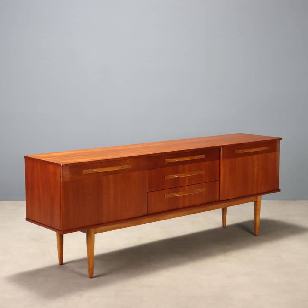Credenza inglese anni '60